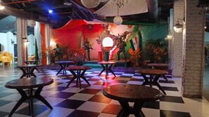 Outdoor dining - ND Film City and Heritage Theme Resort (Khalapur)
