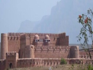 Mặt tiền nơi lưu trú