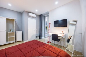 2 bedrooms, bed sheets - O Panaro Lucky Flat by NapoliApartments (Naples)