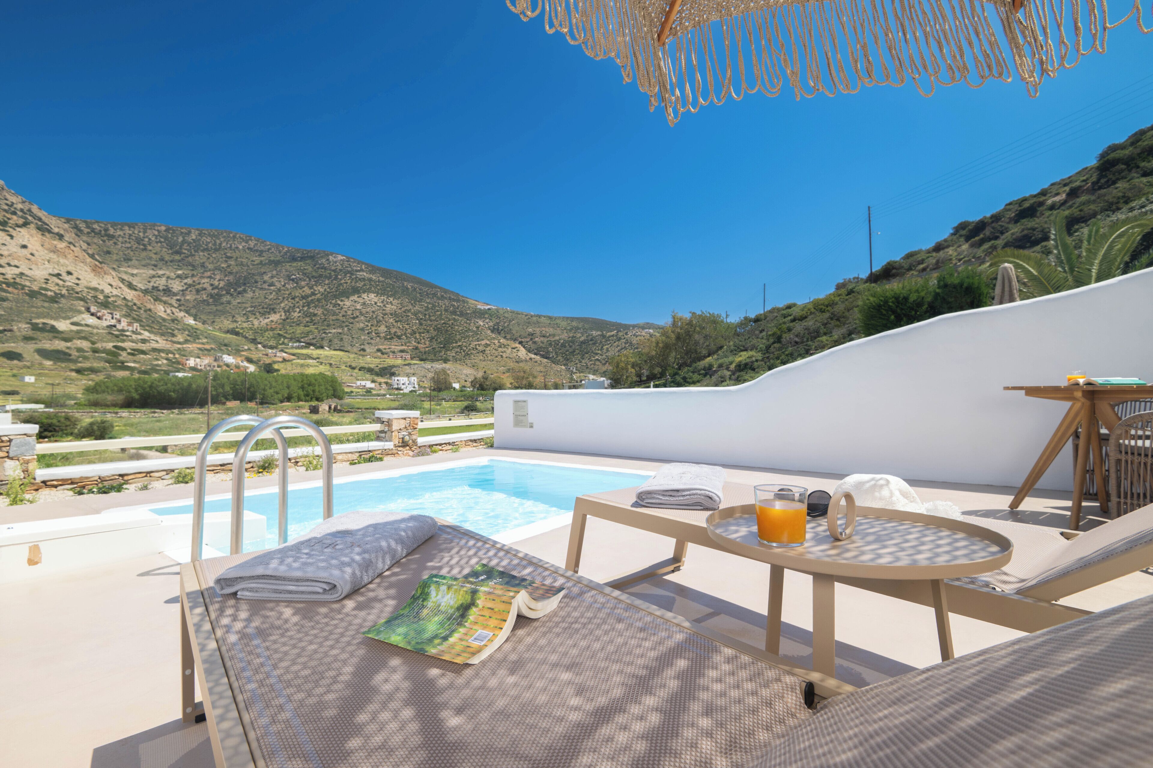 Suite superior, vistas a la piscina | Terraza o patio