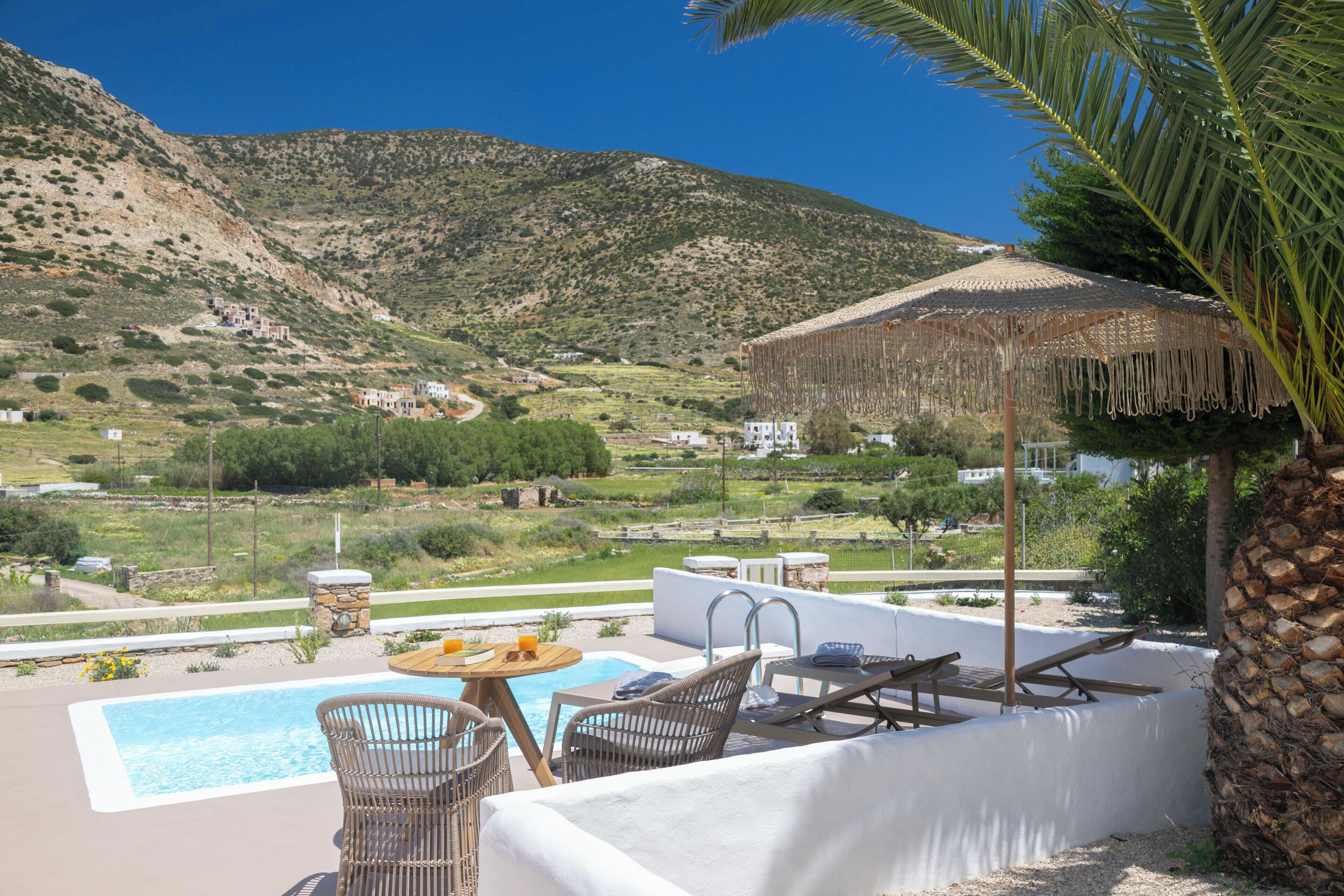 Suite Deluxe, vistas a la piscina | Vistas a la montaña