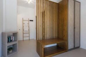 Suíte superior, vista para a piscina | Cofres nos quartos, Wi-Fi de cortesia