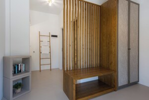 Suite superior, vistas a la piscina | Caja fuerte y wifi gratis