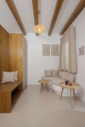 Superior Suite, Pool View | In-room safe, free WiFi, bed sheets - Lithos Suites (Sifnos)