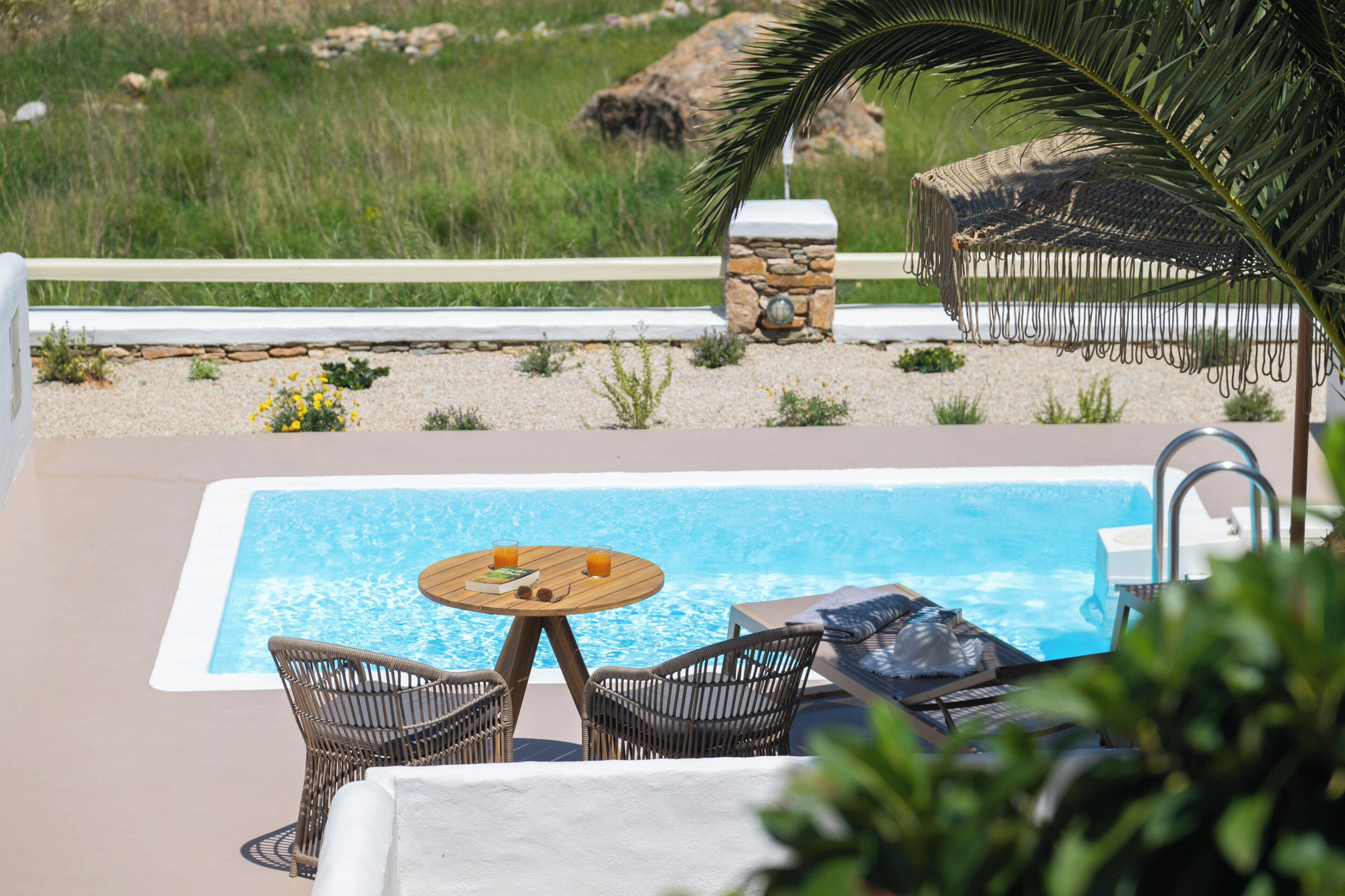 Svit Deluxe - utsikt mot poolen | Terrass/Patio