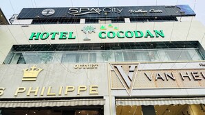 Hotel Cocodan with signage for SpaCity Wellness Center and Outlet Philippé. - HOTEL COCODAN (Indore)