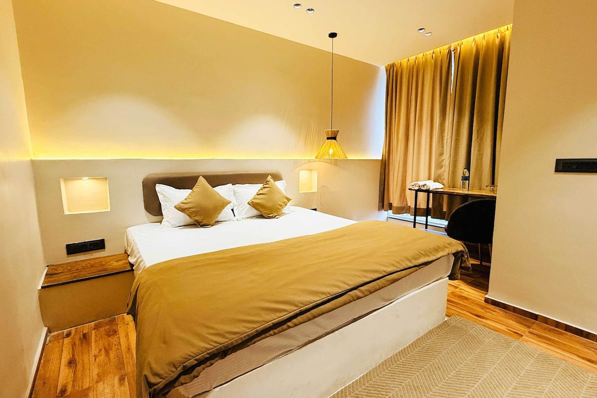 Deluxe Double Room, City View