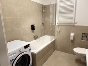 Bathroom - City Vienna Hirsch Apartment  (Vienna)