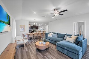 TV connectée, jeux vidéo, espaces bureaux