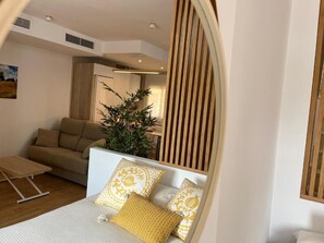 Smart TV - Duplex with private terrace and parking 15 minutes from Seville (Dos Hermanas)