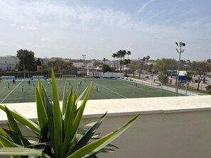 Sports court - Duplex with private terrace and parking 15 minutes from Seville (Dos Hermanas)