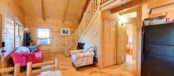 Cabin Along Rough River! Views, Fire Pit & Grill