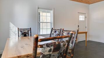 Rumah (2 Bedrooms) | Interior