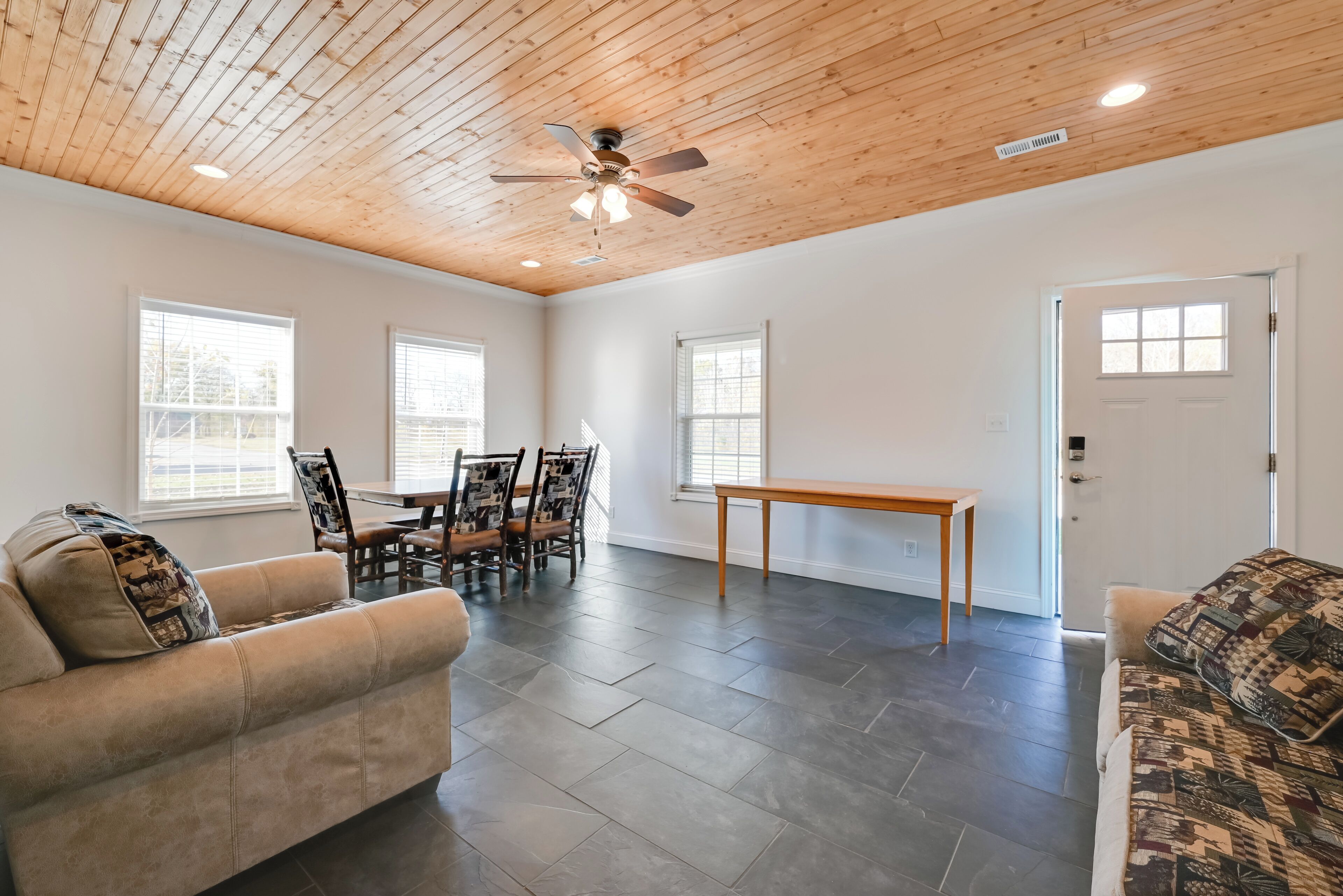 Nhà (2 Bedrooms) | Nội thất