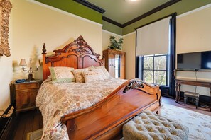 House (Multiple Bedrooms) | Interior