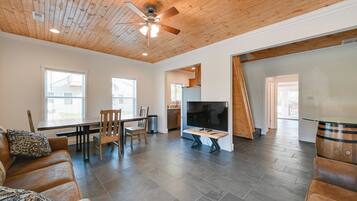 House (2 Bedrooms) | Front of property