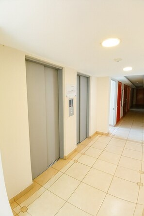 Interior - Full apartment with parking, steps away from the subway (Las Condes)