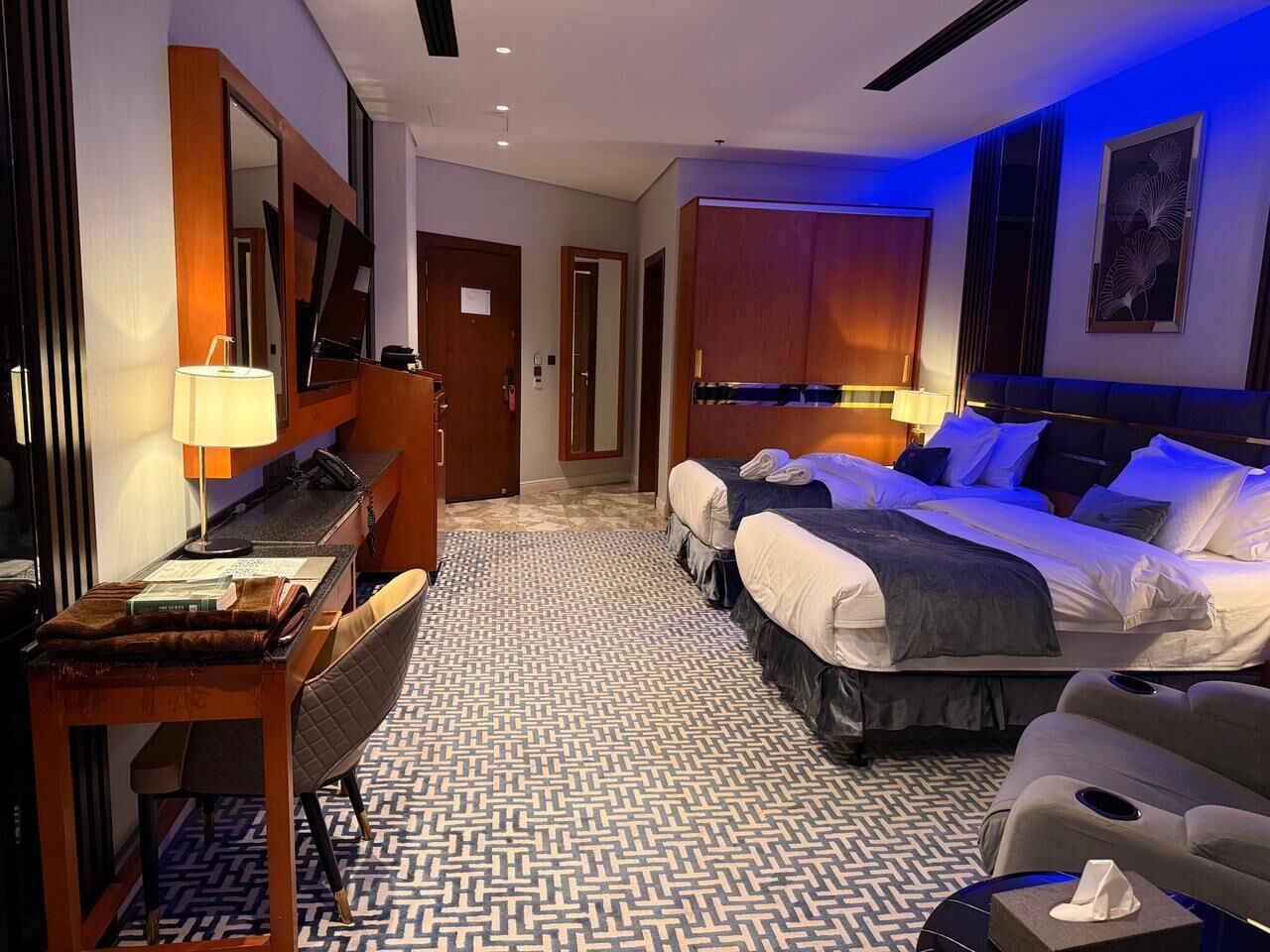 Deluxe Twin Room, City View | In-room safe, blackout drapes, soundproofing, iron/ironing board