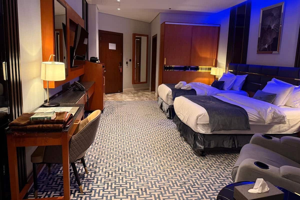Deluxe Twin Room, City View