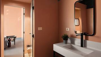 Apartment, 1 Bedroom, City View | Bathroom | Shower, hair dryer, towels, soap