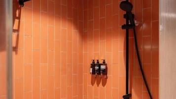 Economy Studio | Bathroom