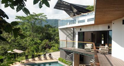 New Luxury Jungle Villa w/ Saltwater Pool, Rooftop & Ocean Views Near Uvita