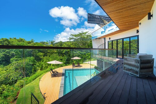 New Luxury Architectural Jungle Villa -Pool, Rooftop & Ocean Views Near Uvita