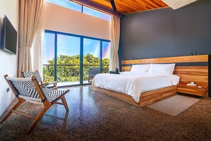 3 Schlafzimmer, Zimmersafe, Schreibtisch, Bügeleisen/Bügelbrett