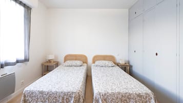 2 chambres, fer et planche Ă repasser, Wi-Fi, draps fournis