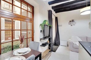 Dining - Temple Marais (Paris)