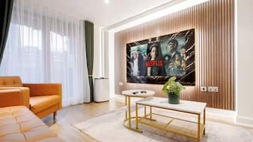 Superior-huoneisto, 3 makuuhuonetta, ilmastointi | Olohuone | Älytelevisio, Netflix, Hulu, suoratoistopalvelut