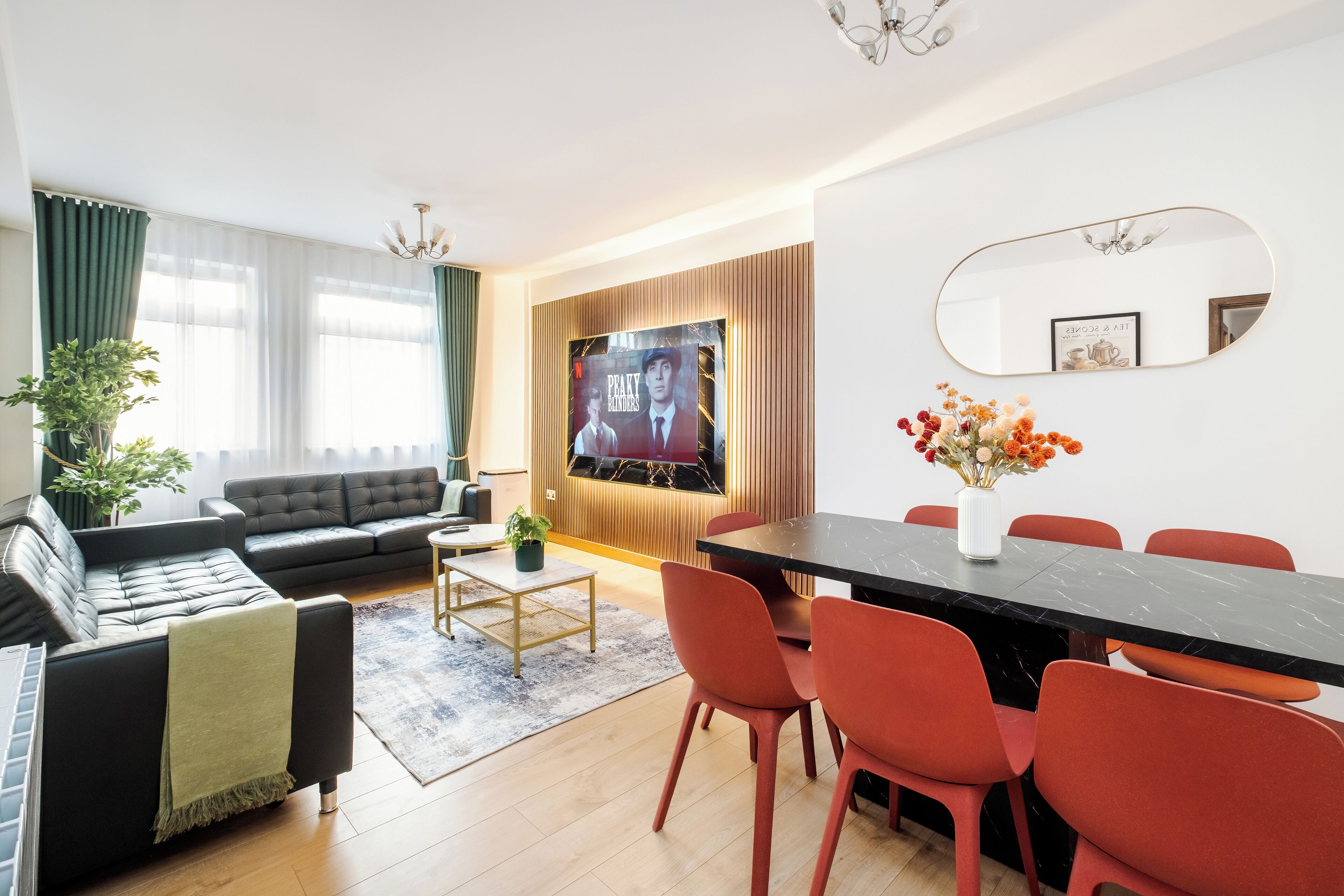 Premier-huoneisto, 3 makuuhuonetta, ilmastointi | Olohuone | Älytelevisio, Netflix, Hulu, suoratoistopalvelut