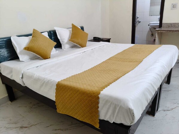 Deluxe Double Room | Free WiFi