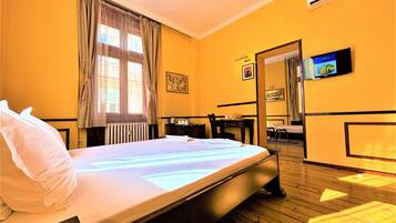 Suite | Coffres-forts dans les chambres, bureau, chambres insonorisées