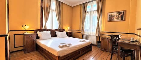 Deluxe Double Room, Balcony, City View