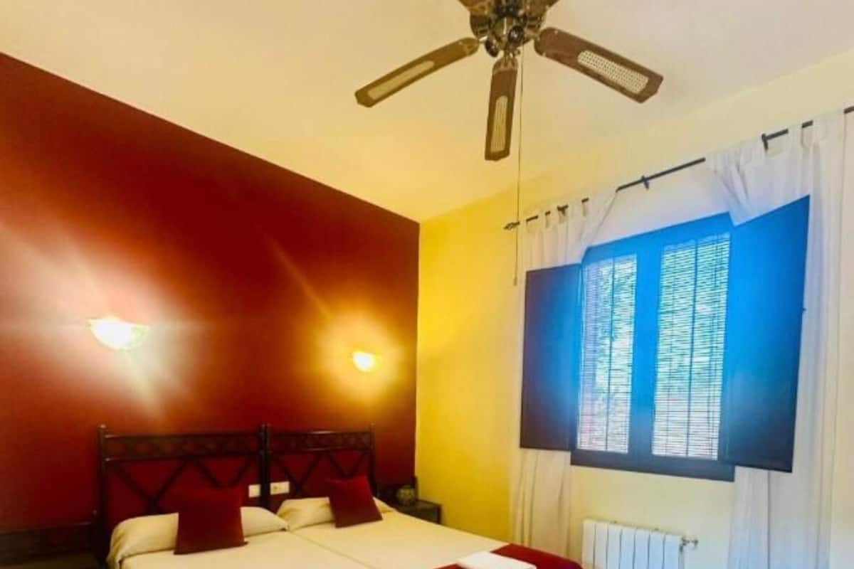 Comfort Triple Room, Mountain View | Desk, laptop workspace, free WiFi