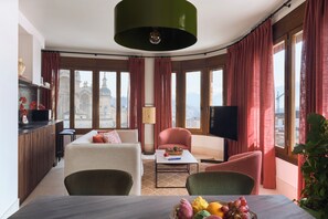 Two-Bedroom Penthouse Residence | Zona de estar