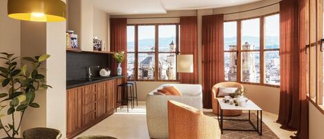 Two-Bedroom Penthouse Residence | Ropa de cama de alta calidad, edredones de plumas, caja fuerte