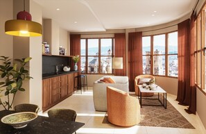 Penthouse | Luxe beddengoed, donsdekens, een kluis op de kamer, een laptopwerkplek