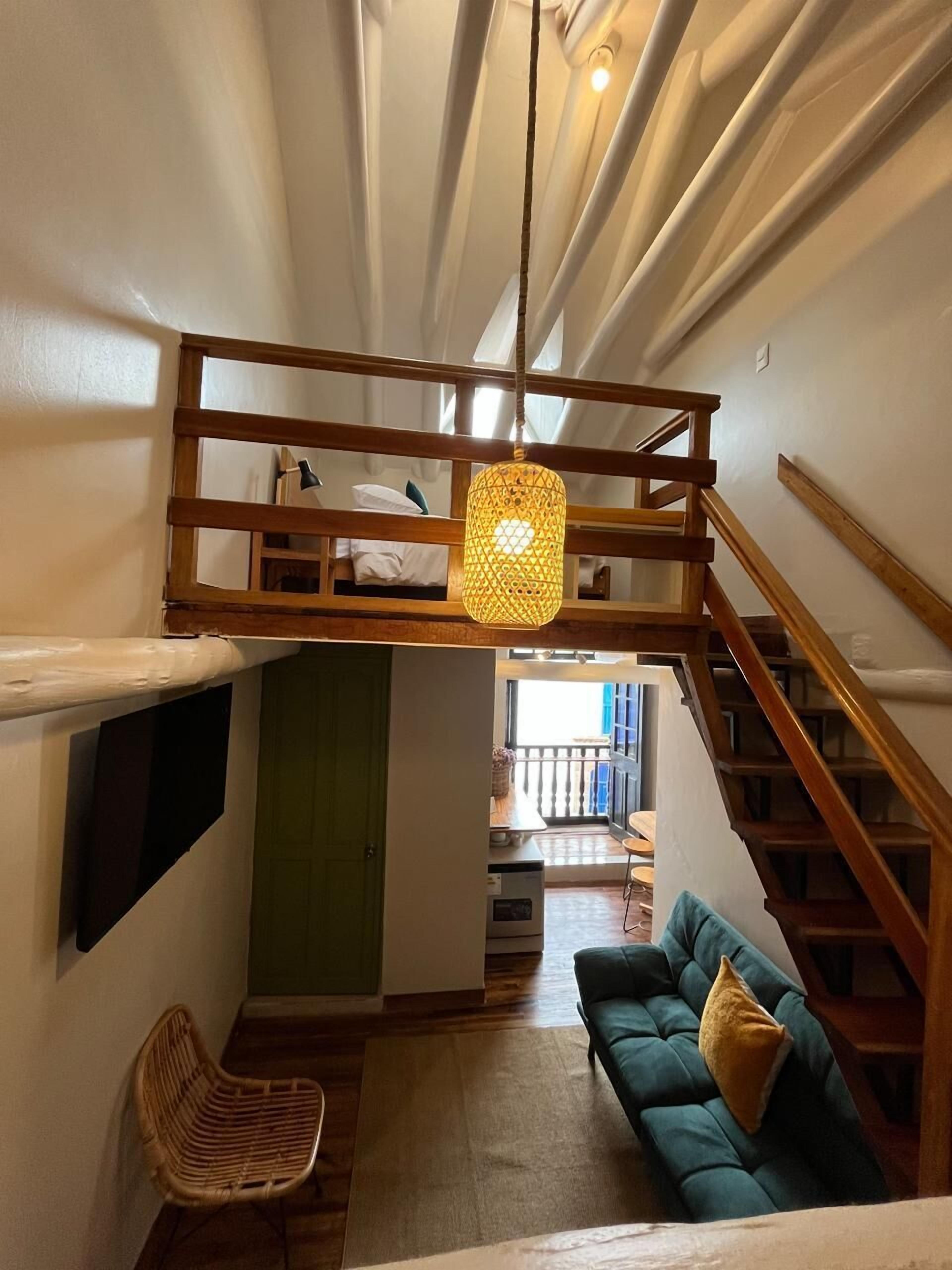 Design-Studio, 1 Queen-Bett, Stadtblick | Badezimmer | Haartrockner, Handtücher, Seife, Shampoo