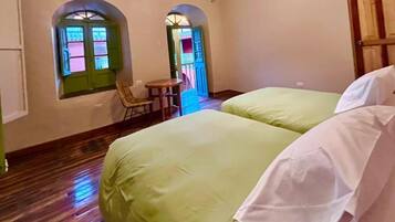 In-room safe, blackout drapes, free WiFi