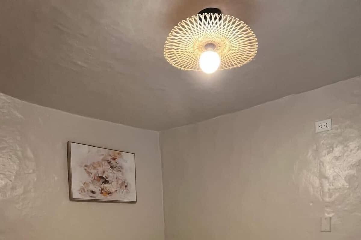 Chambre Double Économique, vue cour intérieure | Coffres-forts dans les chambres, décoration personnalisée