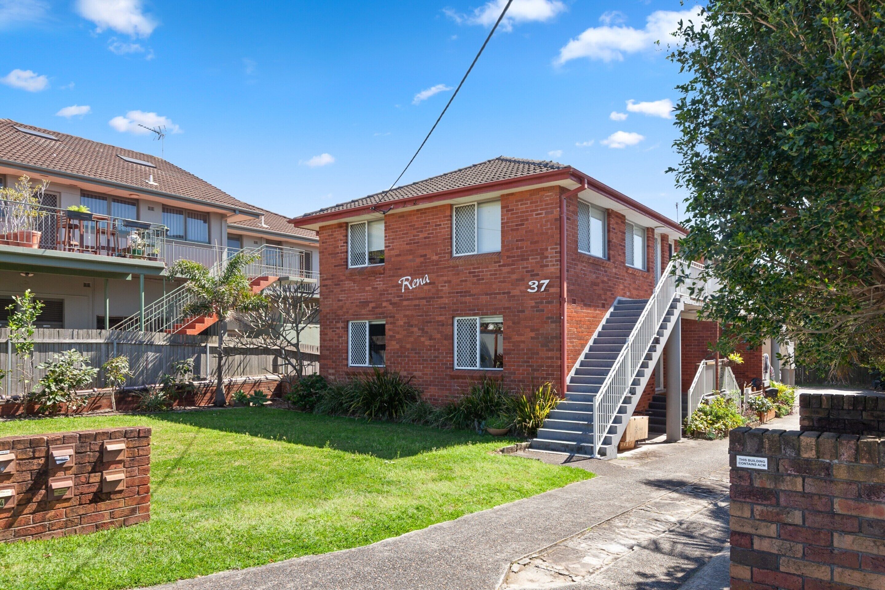 アパートメント | フロント