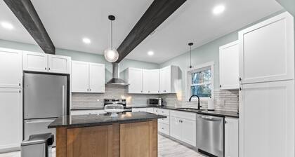 Fantastic Elk Mt. Views-New 4-bedroom home!! Just 2 miles from the slopes!