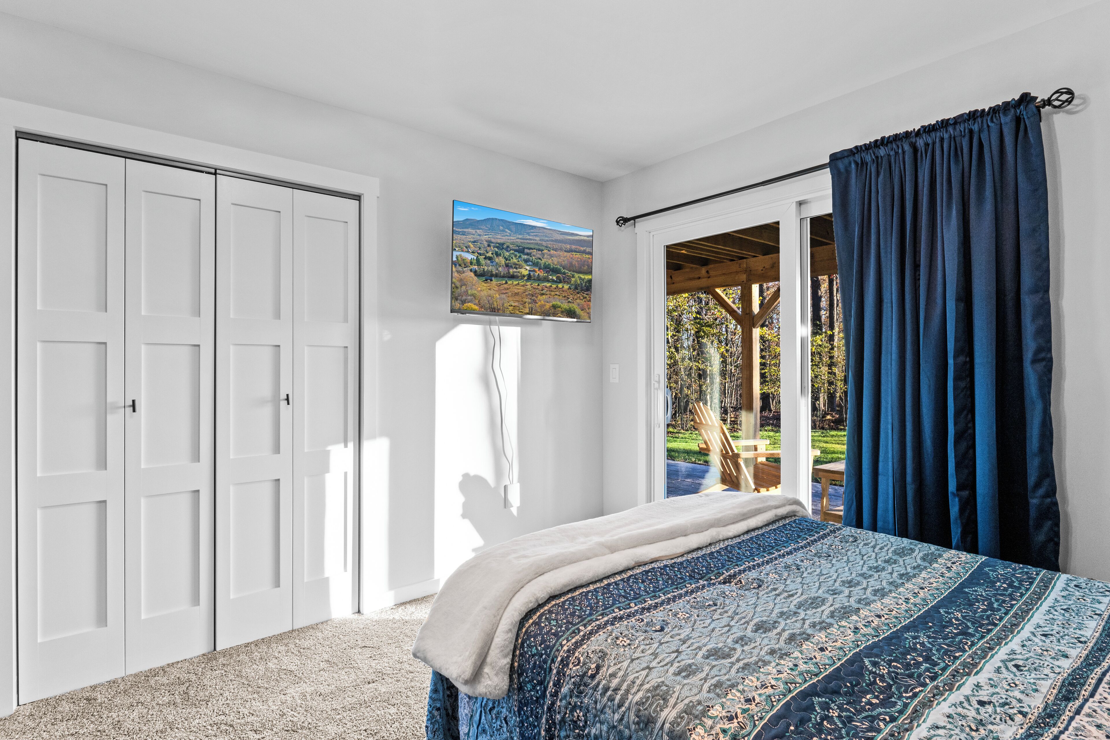 4 室のベッドルーム、デスク、旅行用ベビーベッド、WiFi (無料)