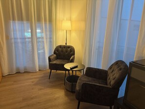 Habitación doble Premium, vista al resort | Escritorio, cortinas blackout, insonorización y wifi gratis 