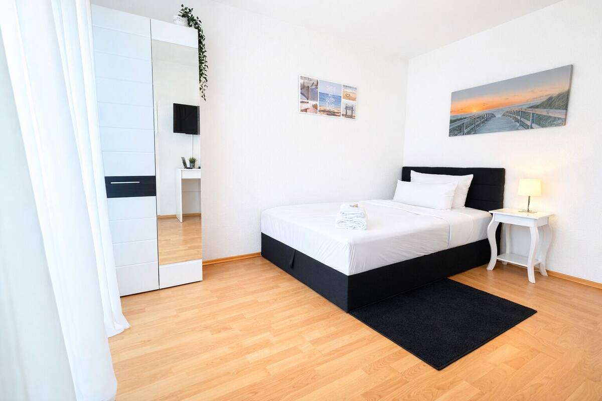 Habitación individual Confort, vistas al complejo turístico | Escritorio, cortinas opacas, sistema de insonorización y wifi gratis