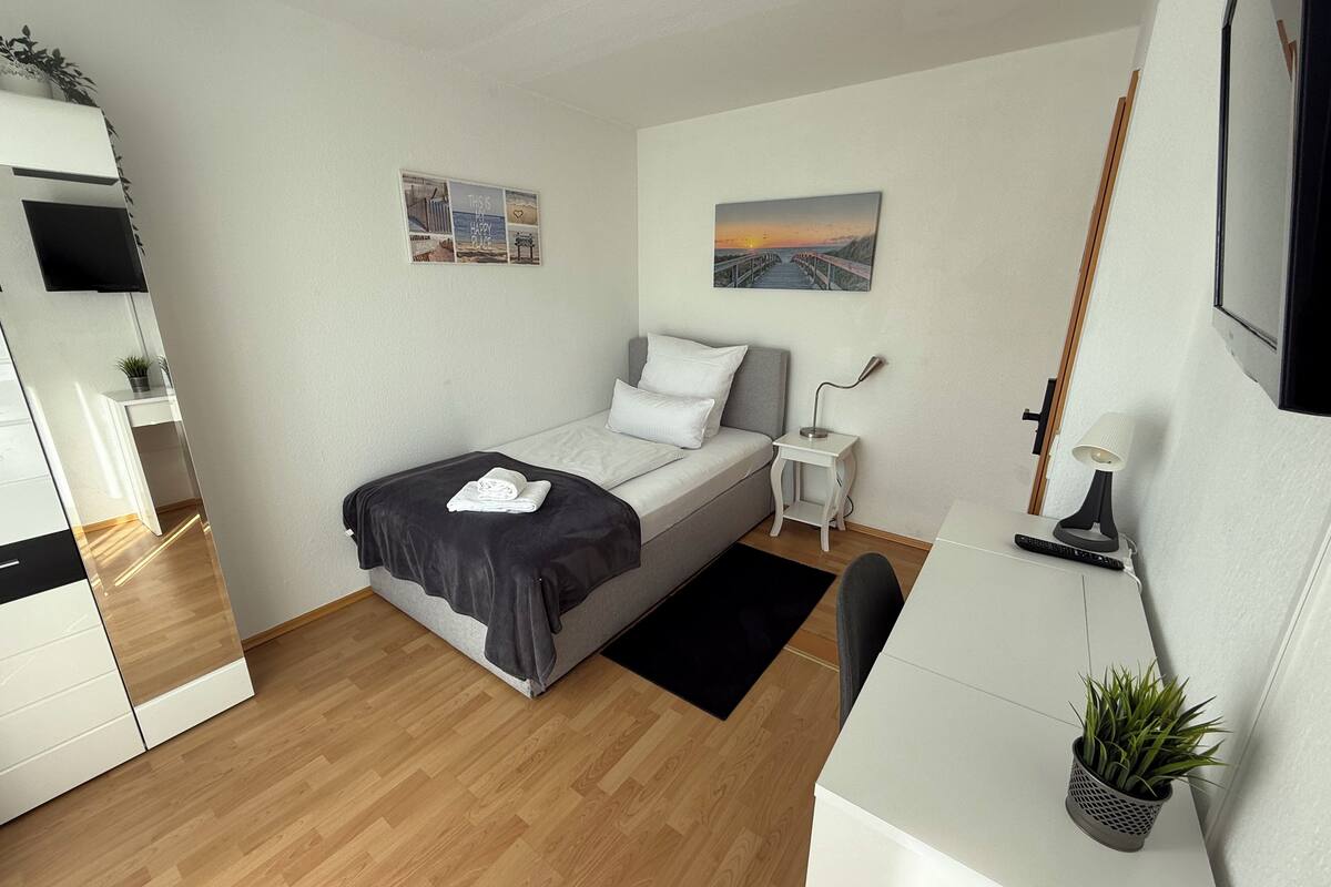 Habitación individual Confort, vista al resort | Escritorio, cortinas blackout, insonorización y wifi gratis