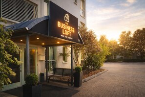 Property entrance - The Business Loft (Wolfsburg)