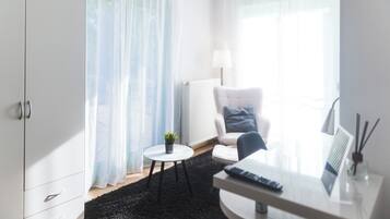 Standard-Apartment, Blick auf die Anlage | Wohnbereich